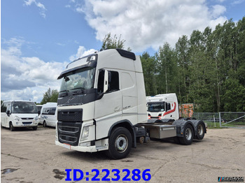 Kabiinišassiiga veoauto VOLVO FH13 540