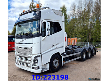 Kabiinišassiiga veoauto VOLVO FH16 650