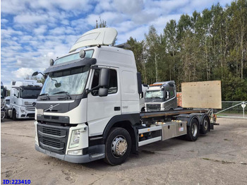 Kabiinišassiiga veoauto VOLVO FM13 500