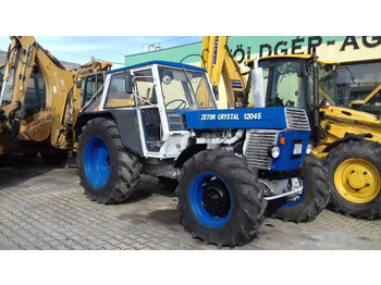 Traktor ZETOR