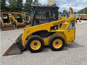 Kompaktlaadur KOMATSU SK714