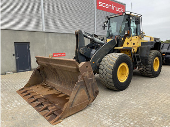Rataslaadur KOMATSU WA320