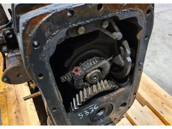 Käigukast Tylny most Massey Ferguson 4245: pilt 3