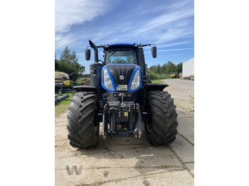 Traktor NEW HOLLAND T8