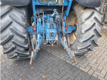 Traktor FORD 8210: pilt 5