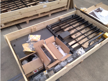 Uus Pealisehitus ja välispind - Ehitusmasinad Caterpillar 4847816: pilt 3