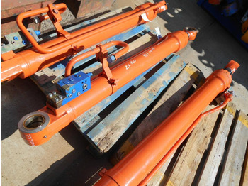 Hüdrauliline silinder HITACHI