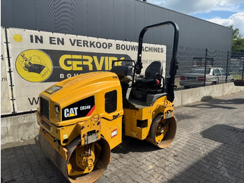Teerull CATERPILLAR CB24B