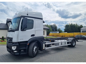 Tent veoauto MERCEDES-BENZ Actros 1836