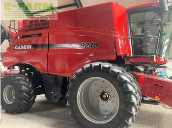 Kombain CASE IH Axial-Flow