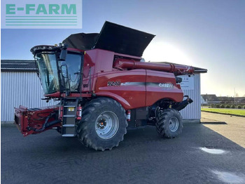 Kombain CASE IH Axial-Flow
