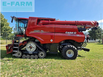 Kombain CASE IH Axial-Flow