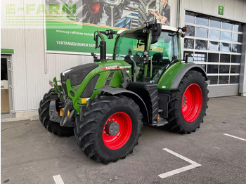 Traktor FENDT 718 Vario