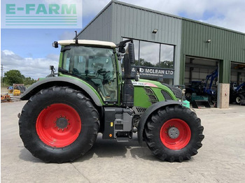 Traktor FENDT 724 Vario