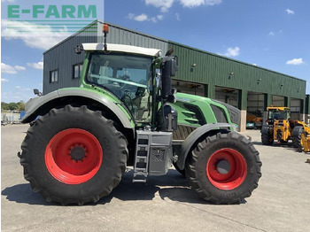 Traktor FENDT 828 Vario