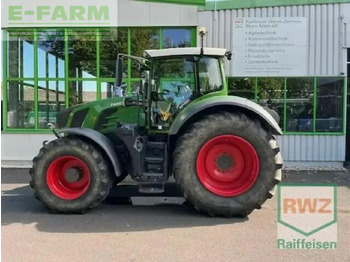 Traktor FENDT 828 Vario