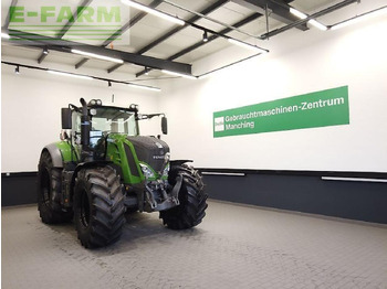 Traktor FENDT 828 Vario