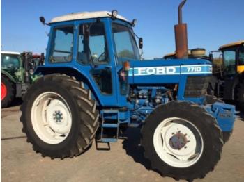 Traktor Ford 7710: pilt 1