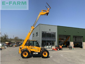 Teleskooplaadur JCB