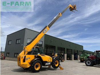 Teleskooplaadur JCB