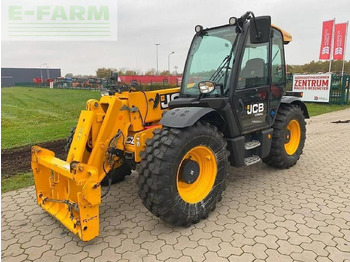 Teleskooplaadur JCB