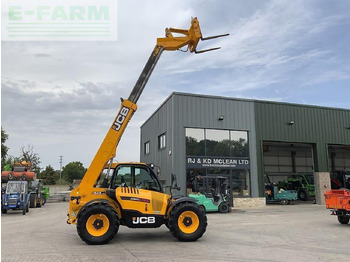 Miniekskavaator JCB