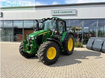 Traktor JOHN DEERE 6110M
