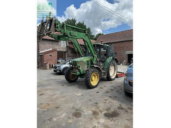 Traktor JOHN DEERE 6230