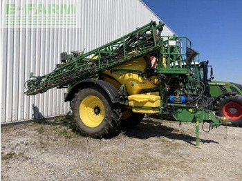 Järelveetav pritsija JOHN DEERE