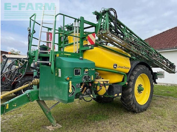 Järelveetav pritsija JOHN DEERE