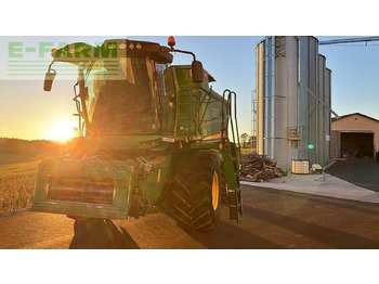 Kombain JOHN DEERE T550