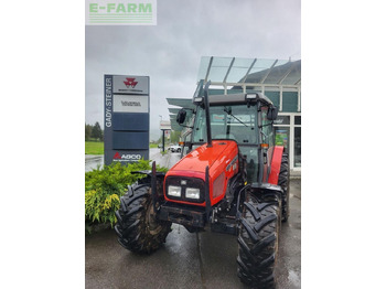 Traktor MASSEY FERGUSON