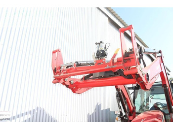 Traktor Massey Ferguson 5711: pilt 4
