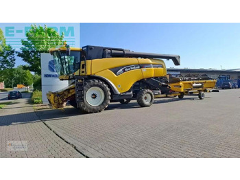 Kombain NEW HOLLAND CX series