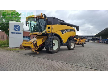 Kombain NEW HOLLAND CX series