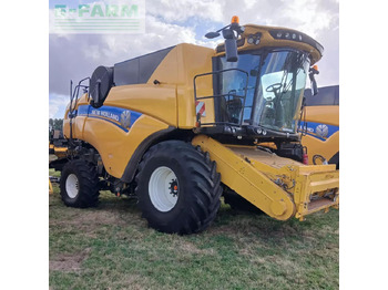 Kombain NEW HOLLAND CX series