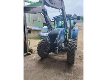 Traktor NEW HOLLAND T5