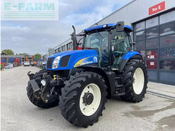 Traktor NEW HOLLAND T6000