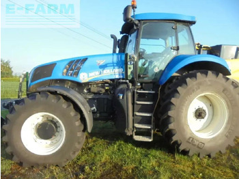 Traktor NEW HOLLAND T8