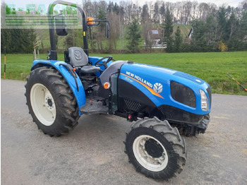 Traktor NEW HOLLAND