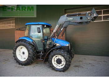 Traktor NEW HOLLAND TD80D