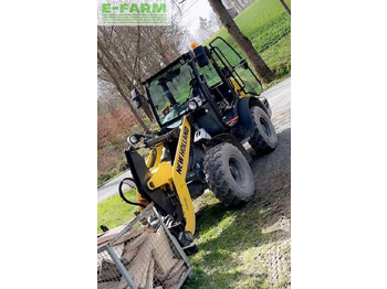 Miniekskavaator NEW HOLLAND