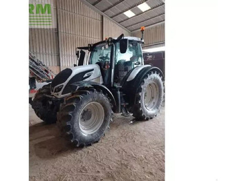 Traktor VALTRA N174