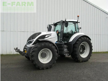 Traktor VALTRA T214