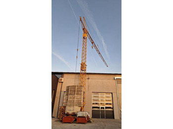 Isepaigalduv kraana LIEBHERR