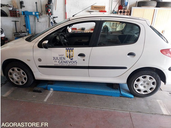 Auto PEUGEOT