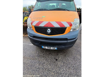 Veoauto RENAULT Mascott