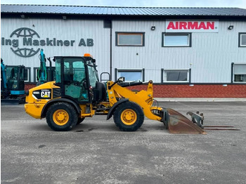 Rataslaadur CATERPILLAR 906H