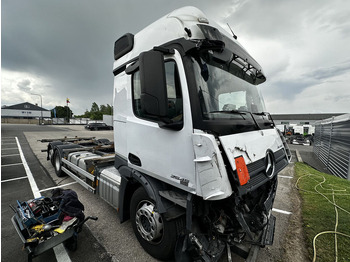 Konteinerveduk/ Tõstukiga veoauto MERCEDES-BENZ Actros