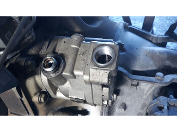 Roolipump MERCEDES-BENZ